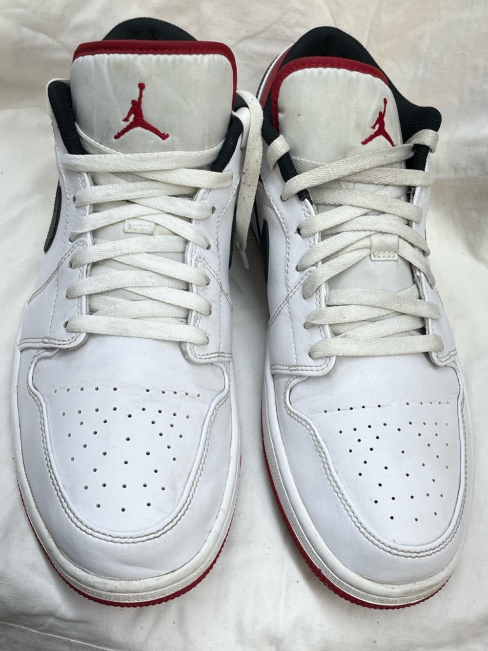 Air Jordan Men’s Low-Top Sneakers — White / Red / Black men sz 13m